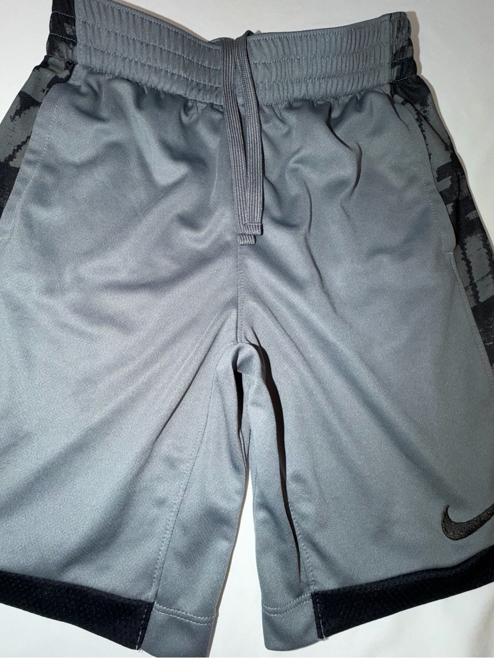 Nike Gray and Black Boys' Dri-Fit Performance Shorts M 0020